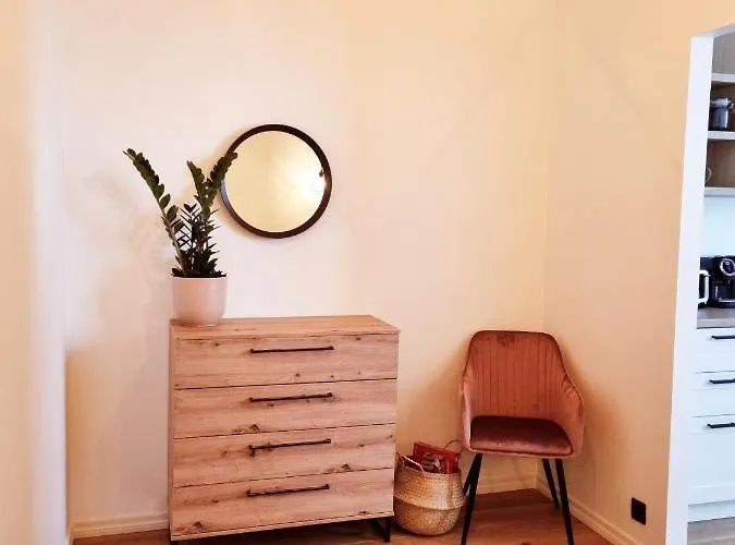 Supeluse 7-1 Guest By Annalie *